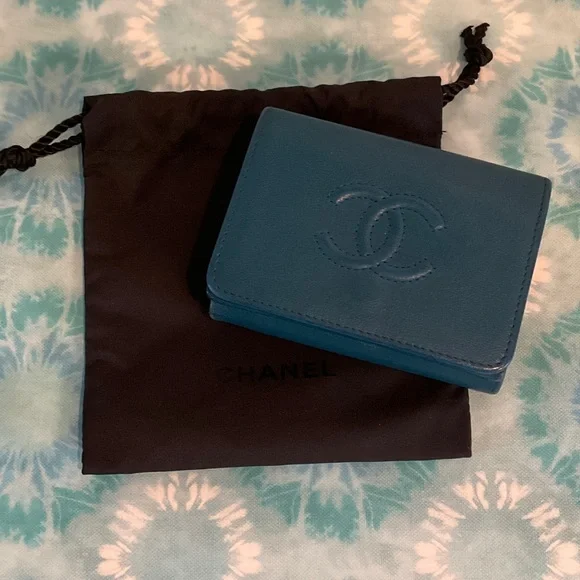 CHANEL Teal Blue Timeless CC Trifold Compact Leather Wallet - Picture 1 of 16